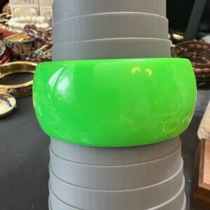 Vibrant Green Bangle Bracelet